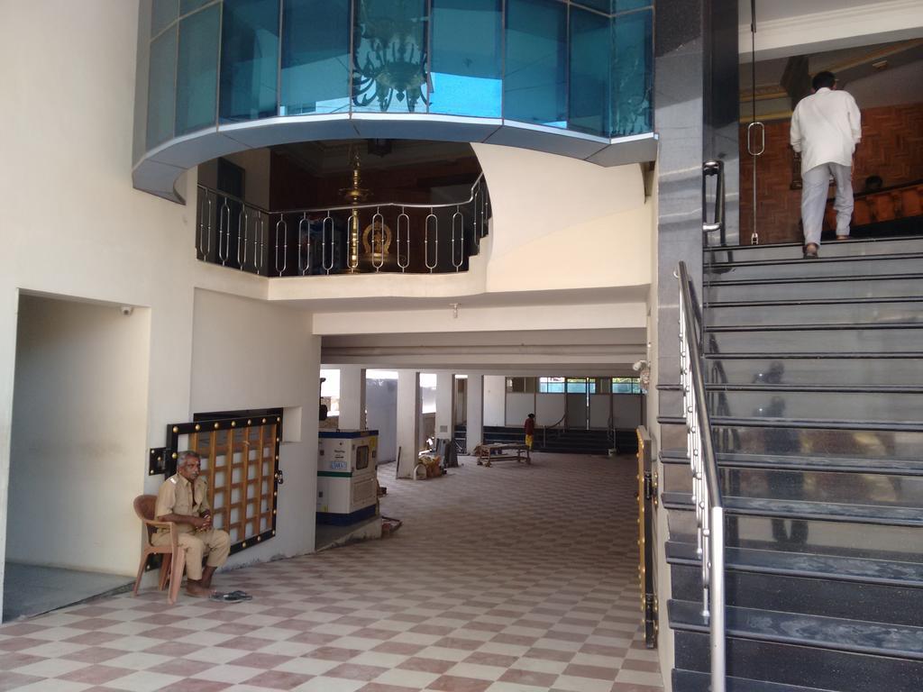Hotel Chithra Kanjakumari Kültér fotó